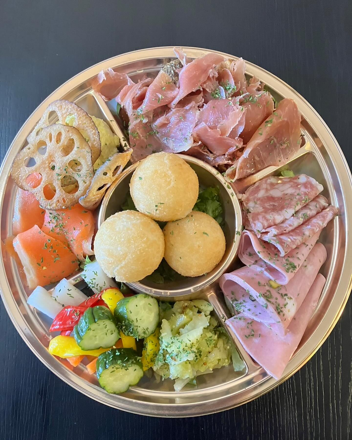 こんばんは✩.*˚